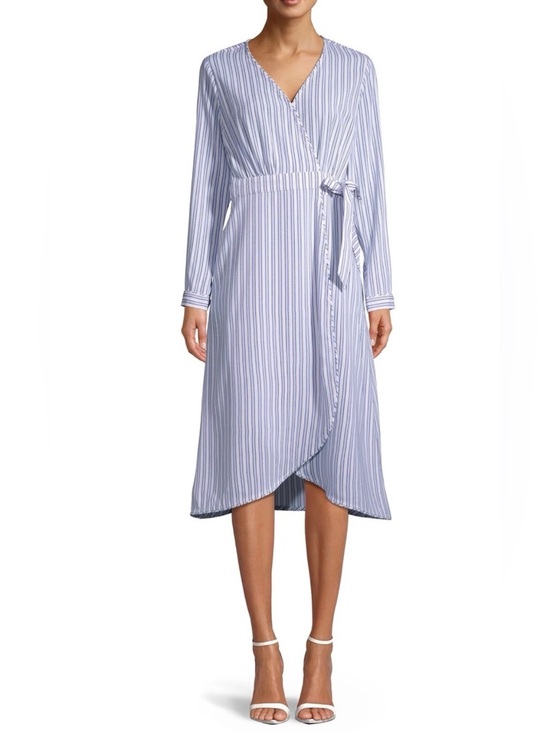 Time and Tru Dresses & Skirts - Time and Tru long sleeve midi dress.